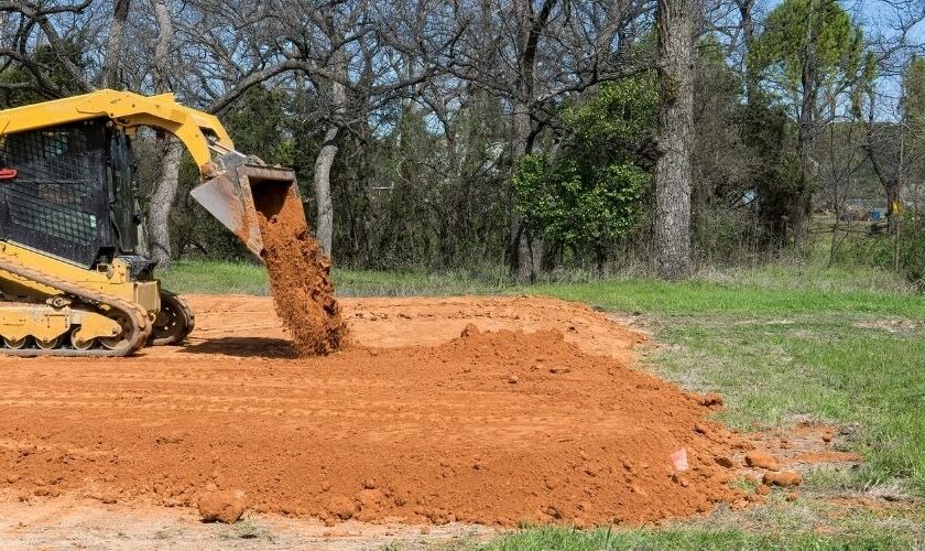 Renting a Skid Steer to Help With Your Next Landscaping Project (1)
