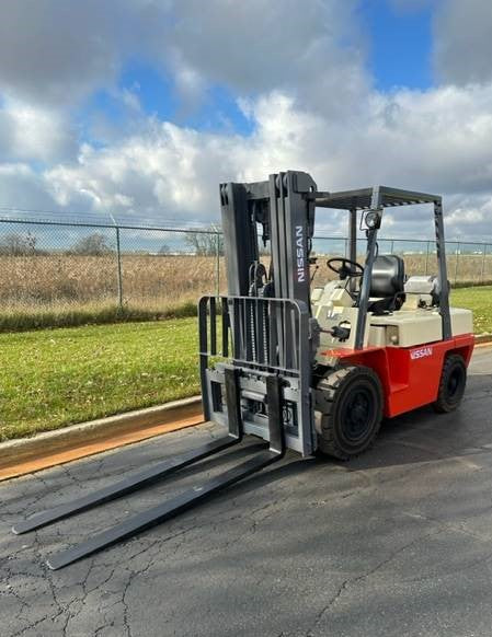 Nissan 8,000 lb Hard Surface Forklift Rental