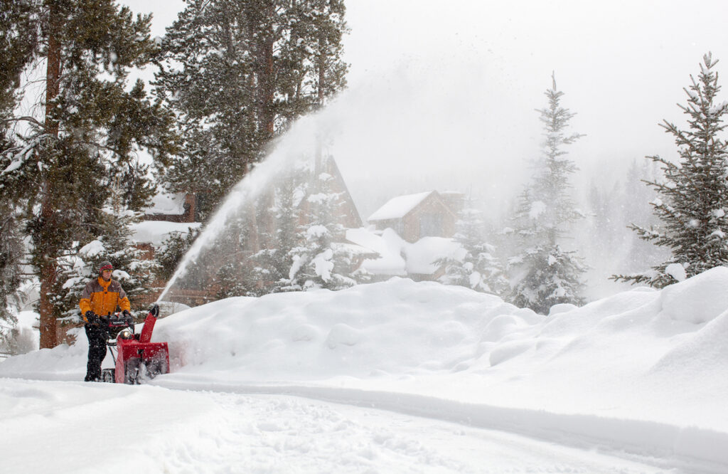 Honda Snowblower in Action Honda Snowblower in Action